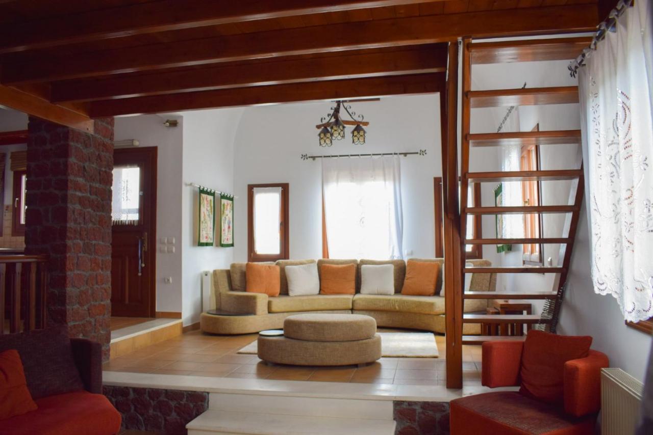 Sunshine House For 9, Cozy Set Up,Verandas, Sea View. Karterados  Dış mekan fotoğraf