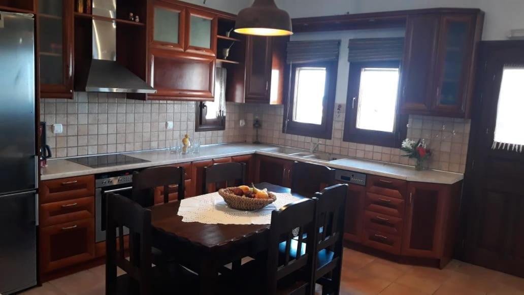 Sunshine House For 9, Cozy Set Up,Verandas, Sea View. Karterados  Dış mekan fotoğraf